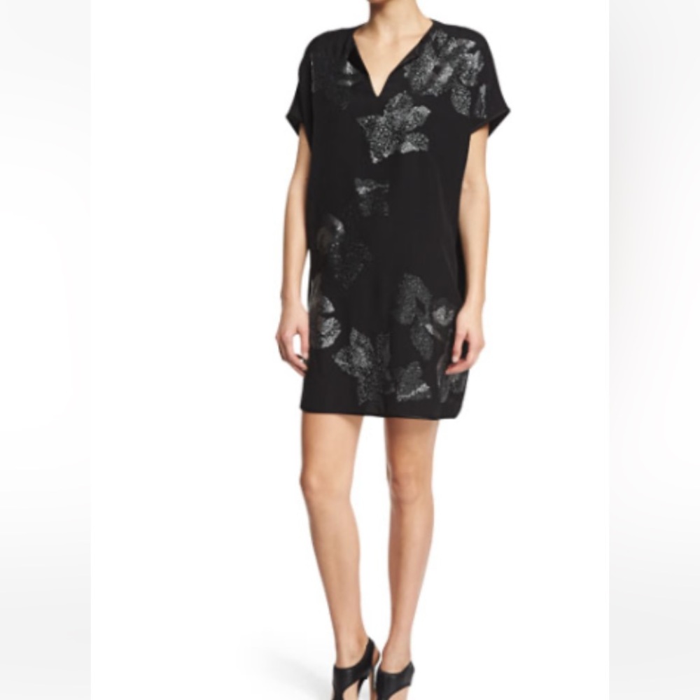 EUC Petite Diane Von Furstenberg
Kora Sleeveless Beaded Gown Black